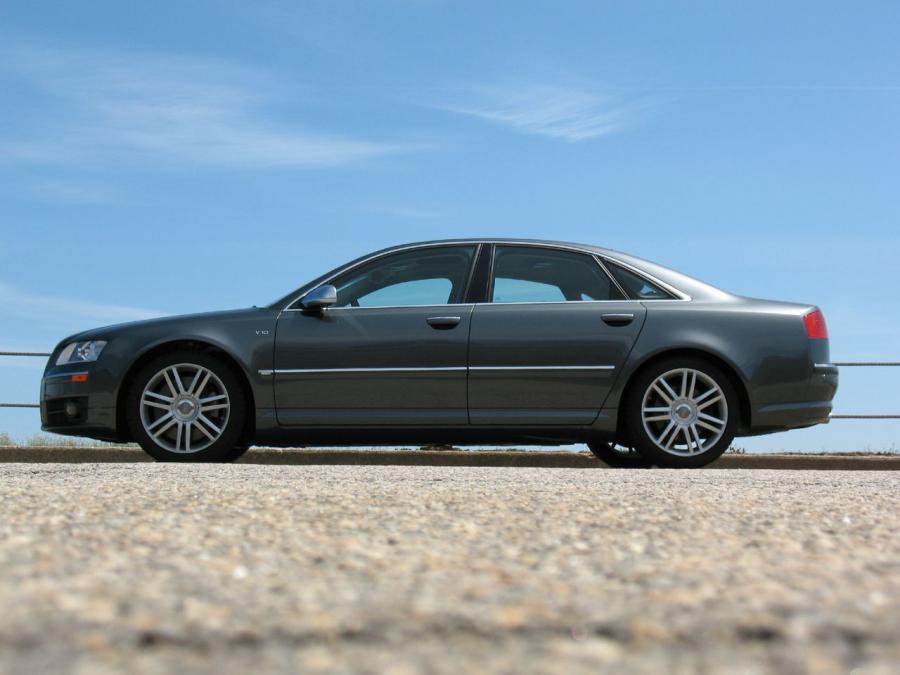  Audi S8 (D3) 2008 года  (NA) (фото 62 из 62)